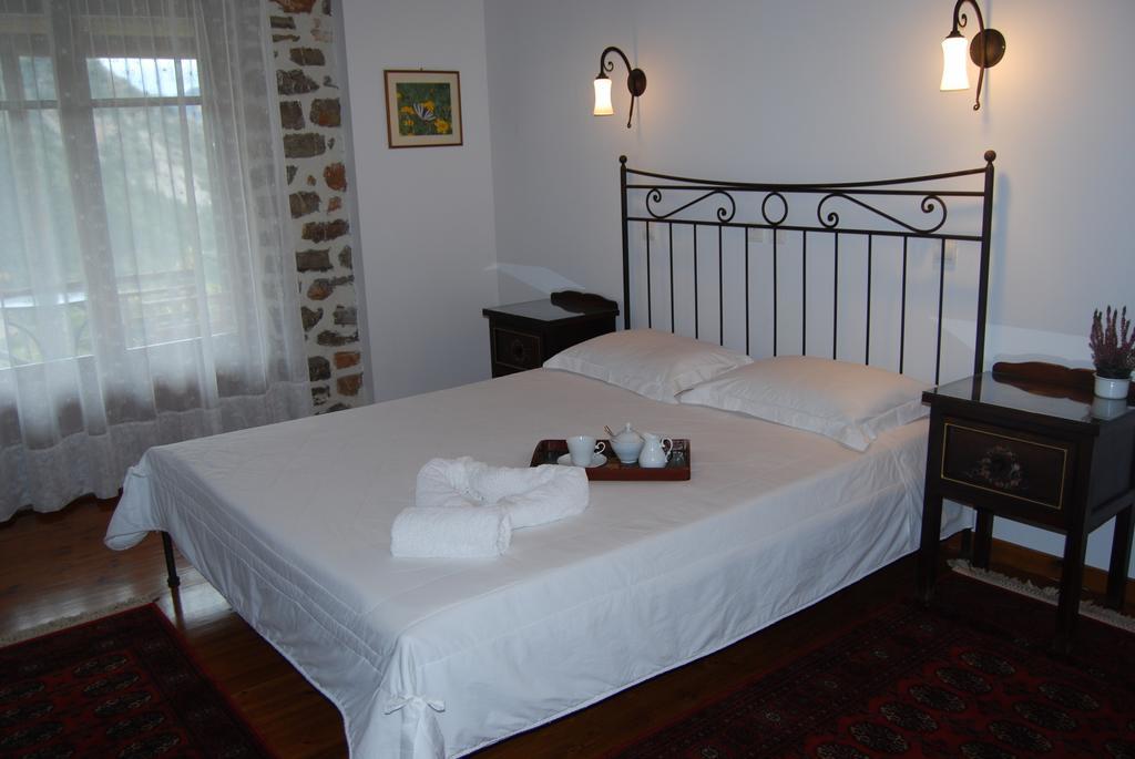 Dryades Guesthouse Ano Khora Ruang foto
